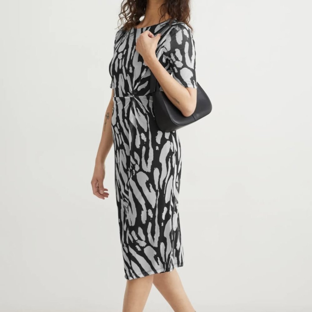 C&A Bodycon Patterned Dress with Knot Detail